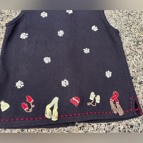 🎄VTG Christopher & Banks Hand Embroidered Christmas Knit Sweater Vest Size Med - Picture 10 of 16